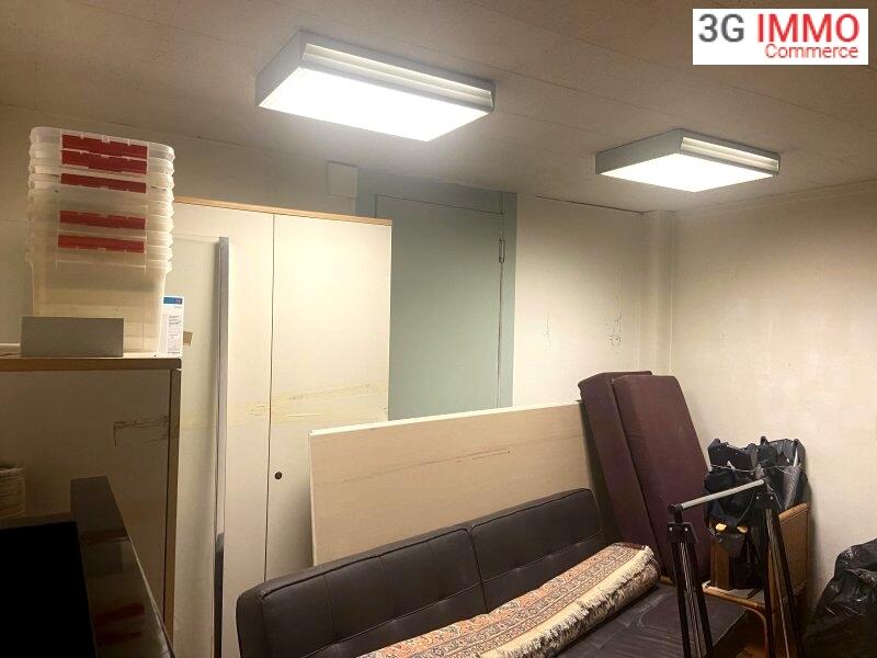 Local commercial - 70 m² - 3 pièces