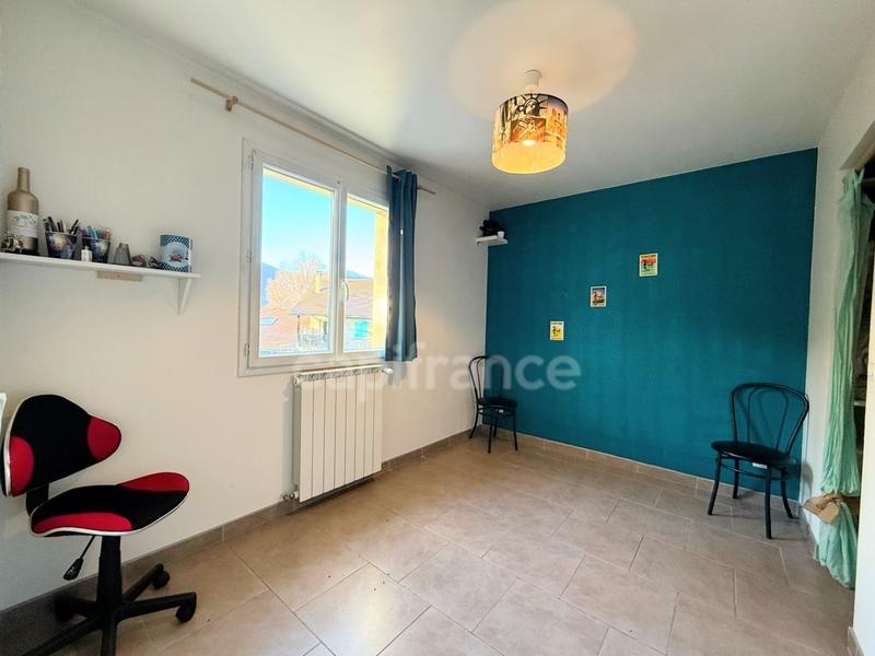 Maison - 211 m² - 9 pièces