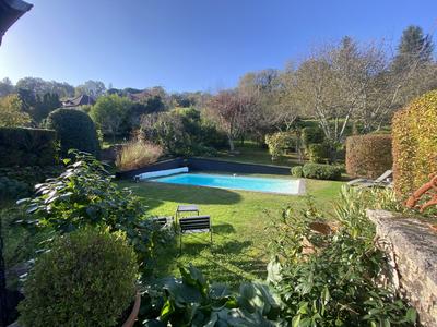 Maison traditionnelle - 168 m² - 6 pièces