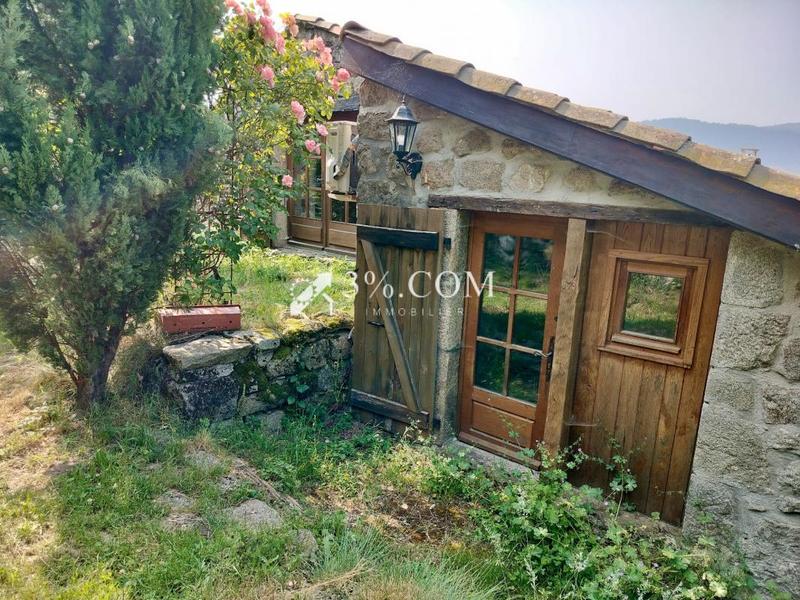 Mas - 266 m² - 11 pièces