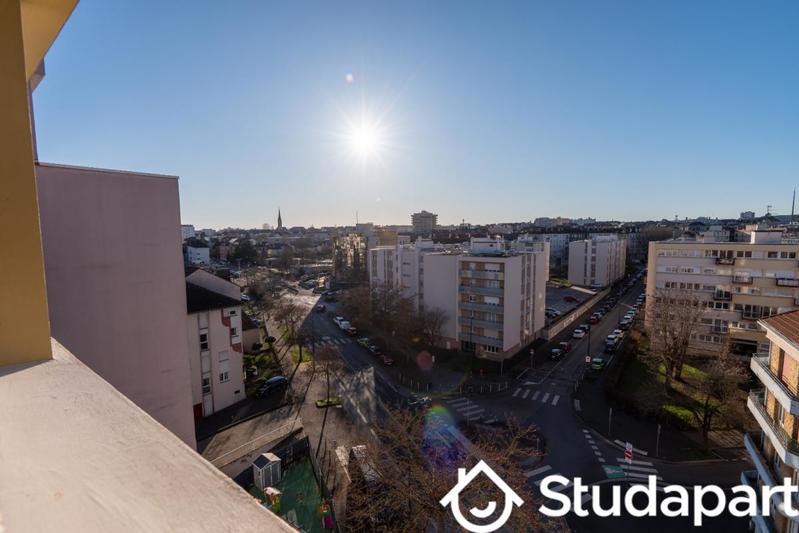 Chambre - 14 m² - 1 pièce