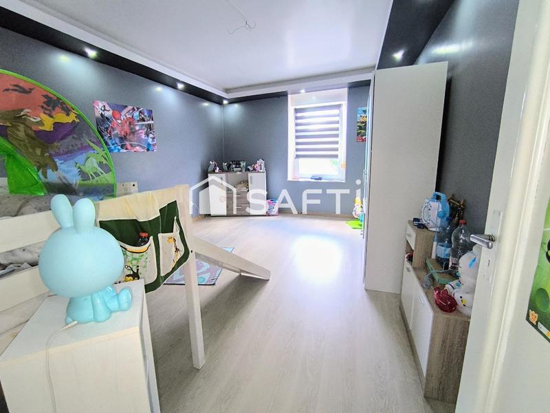 Maison - 178 m² - 9 pièces