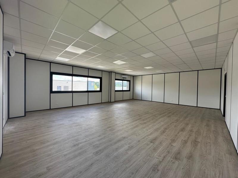 Bureau - 277 m²