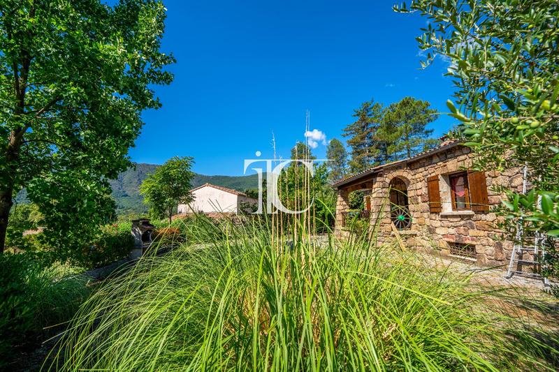 Maison - 131 m² - 4 pièces