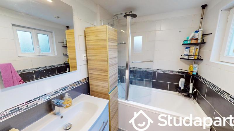 Chambre - 11 m² - 1 pièce