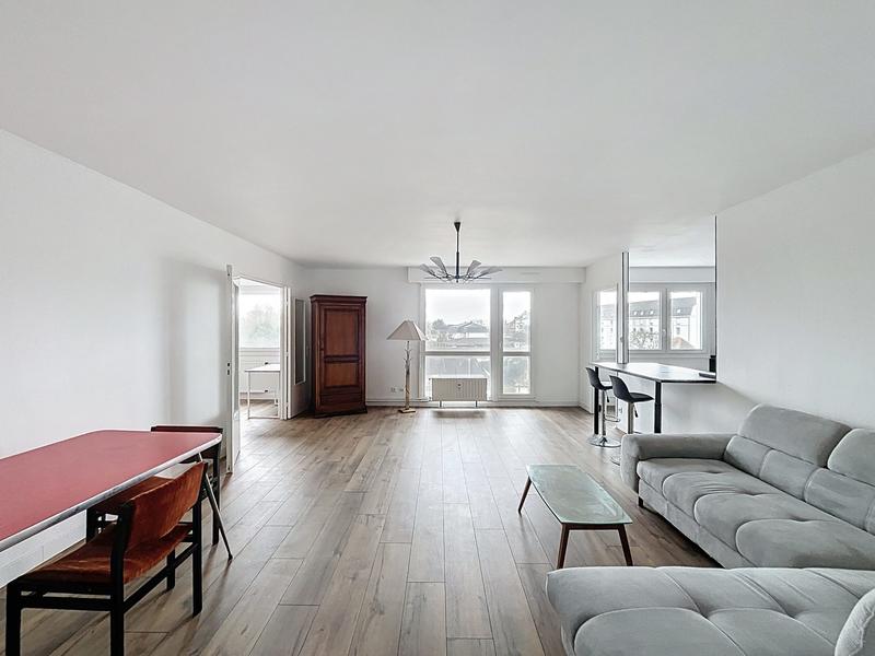 Appartement - 102 m² - 4 pièces