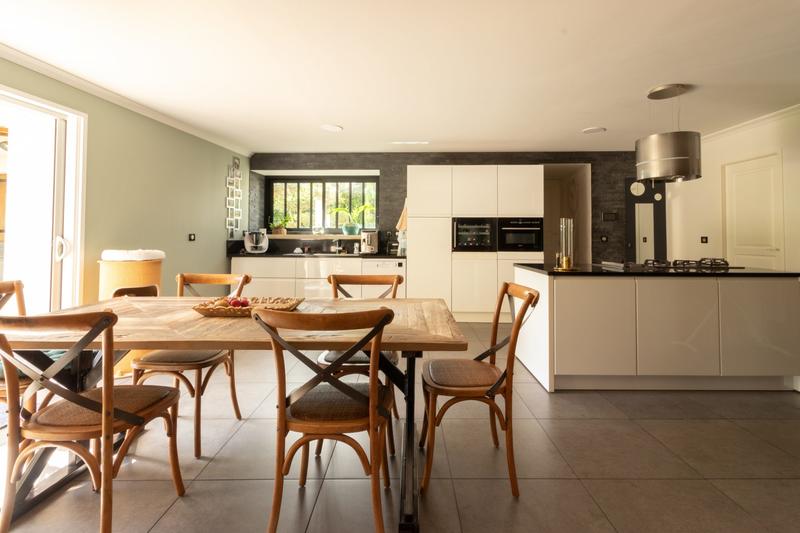 Maison ancienne - 250 m² - 6 pièces