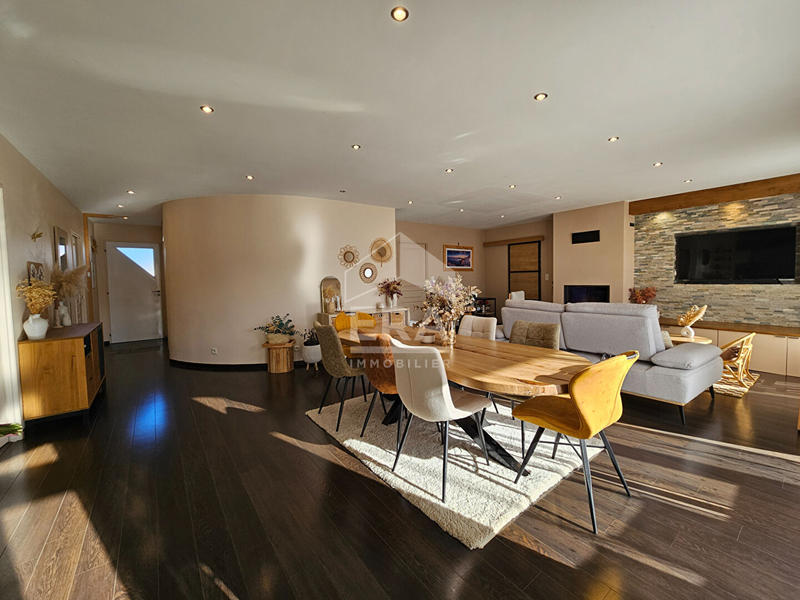 Maison - 132 m² - 5 pièces