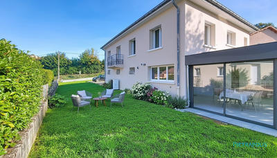 Maison traditionnelle - 186 m² - 6 pièces