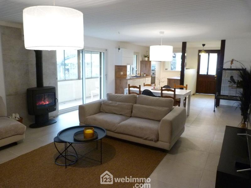 Maison - 248 m² - 11 pièces