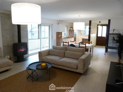 Maison - 248 m² - 11 pièces