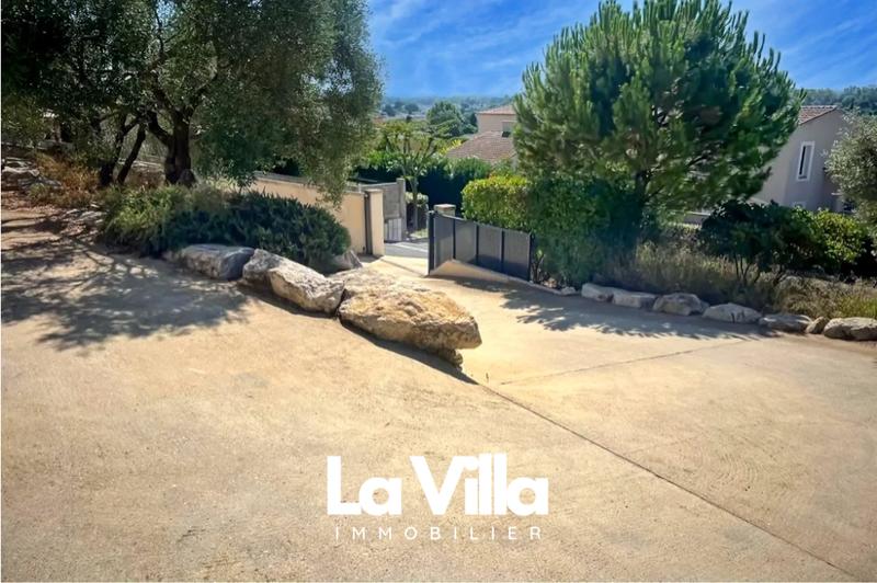 Villa - 200 m² - 5 pièces