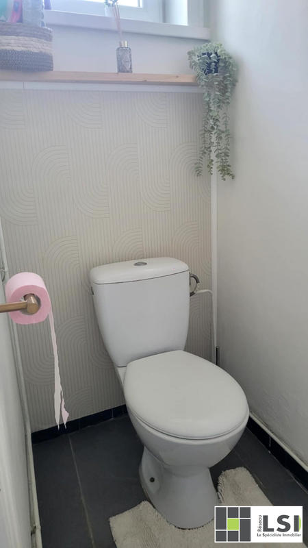 Maison - 97 m² - 7 pièces