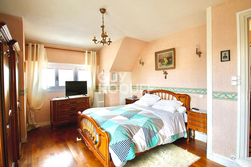 Maison - 111 m² - 4 pièces