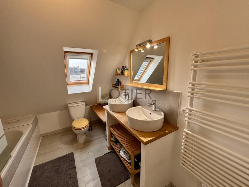 Maison - 104 m² - 6 pièces