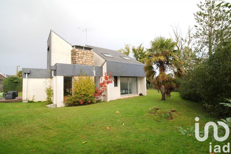 Maison - 203 m² - 7 pièces