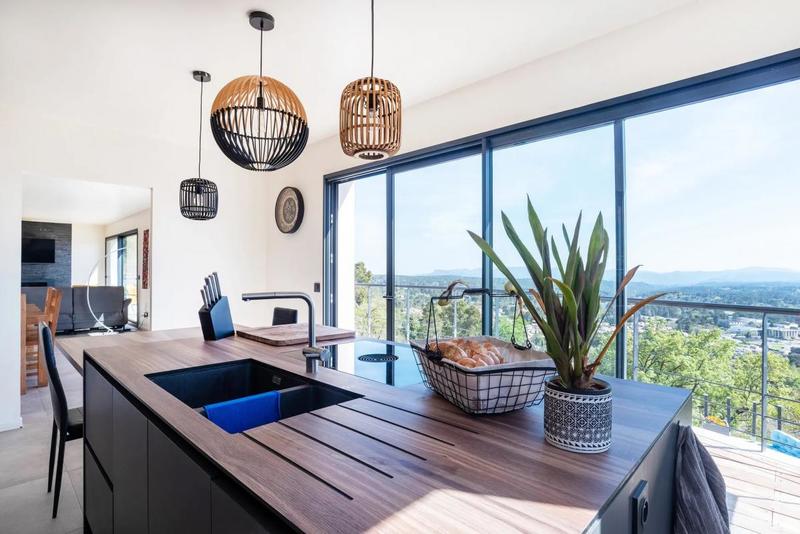 Maison - 152 m² - 5 pièces