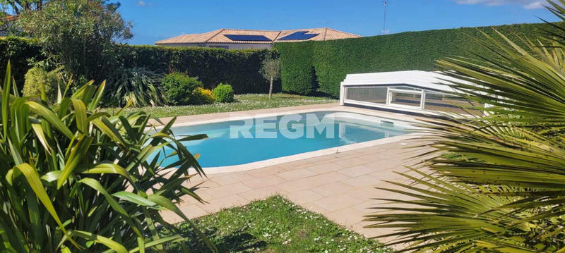 Maison - 100 m² - 4 pièces