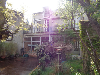 Maison - 190 m² - 9 pièces