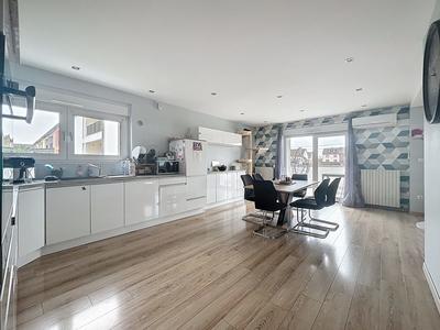 Maison - 130 m² - 4 pièces