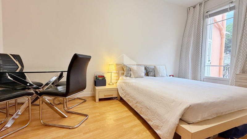 Appartement - 95 m² - 5 pièces