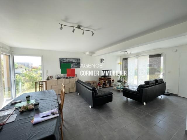 Pavillon - 136 m² - 6 pièces