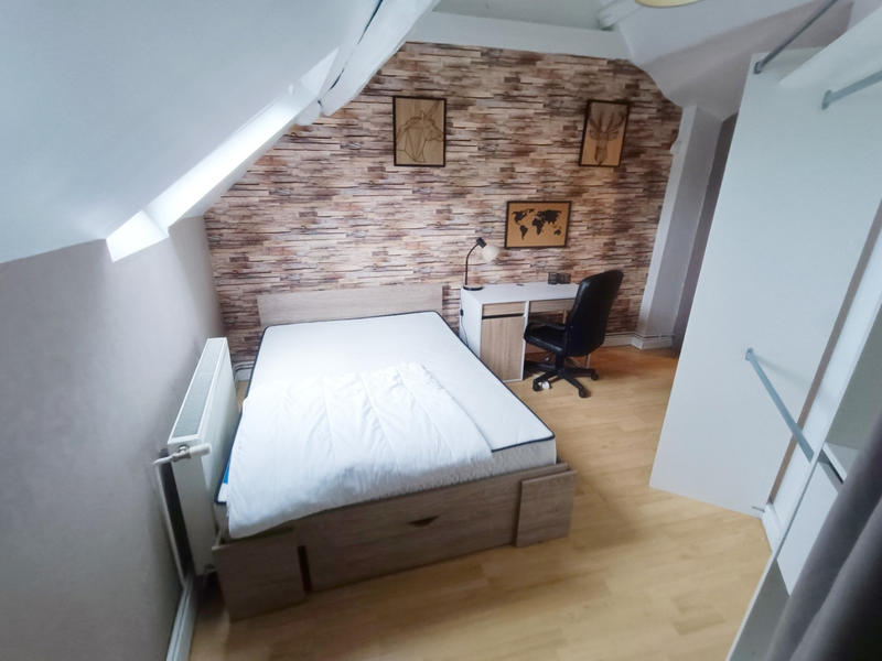 Maison - 80 m² - 5 pièces