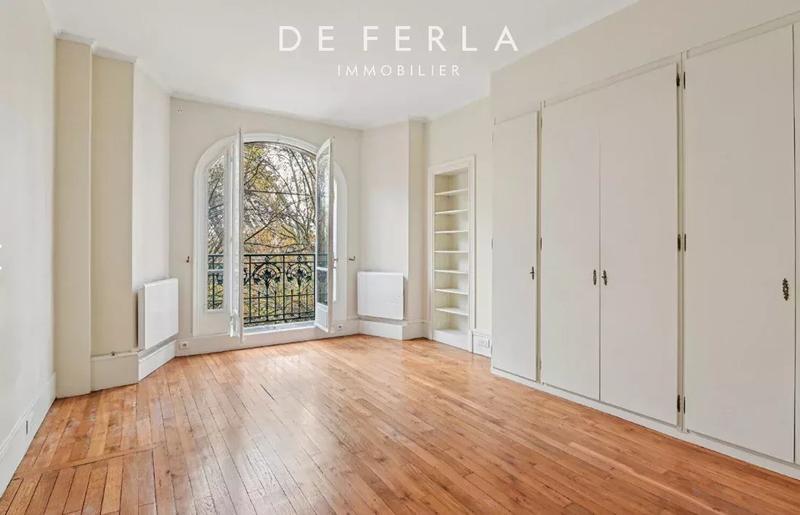 Appartement - 172 m² - 5 pièces