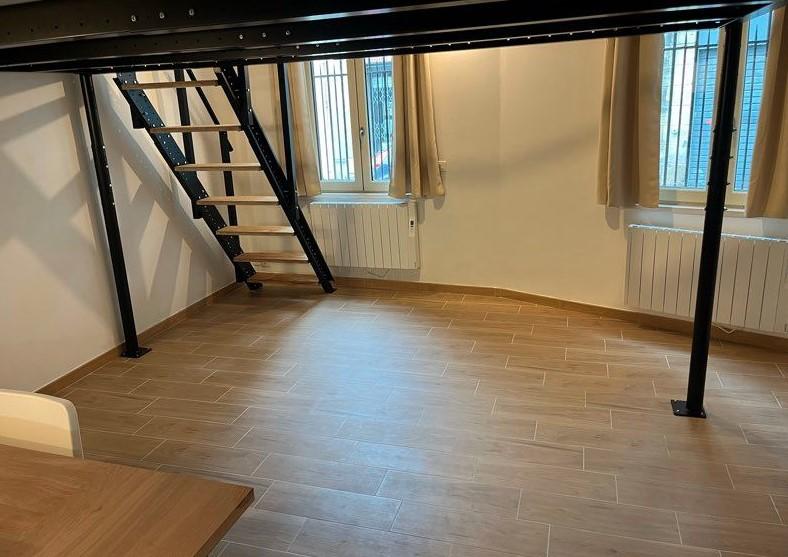 Studio - 45 m² - 1 pièce