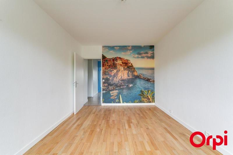 Appartement - 81 m² - 3 pièces