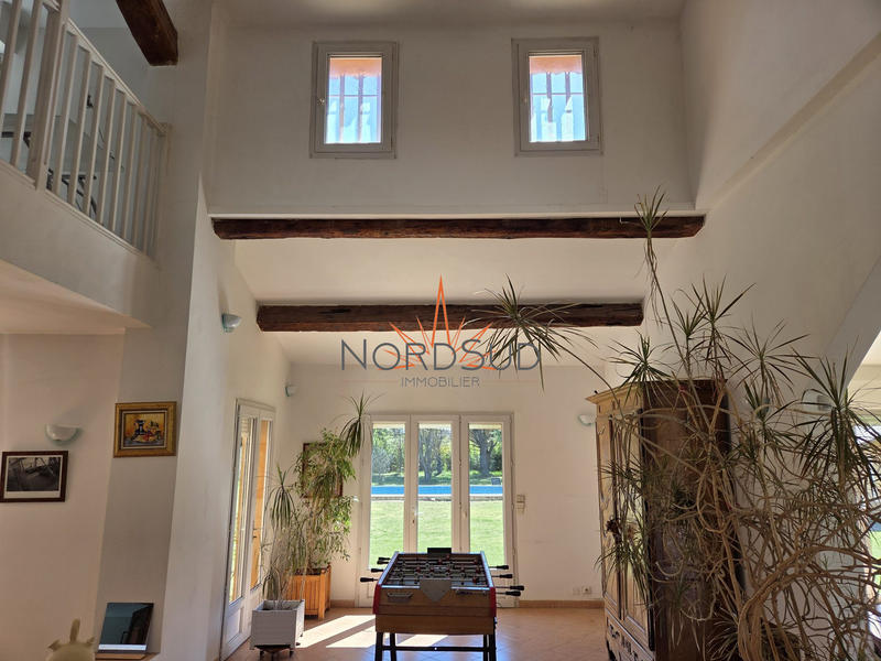 Maison - 246 m² - 6 pièces