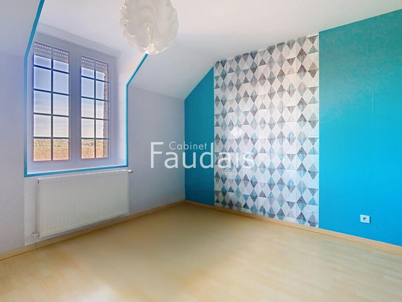 Maison - 382 m² - 13 pièces