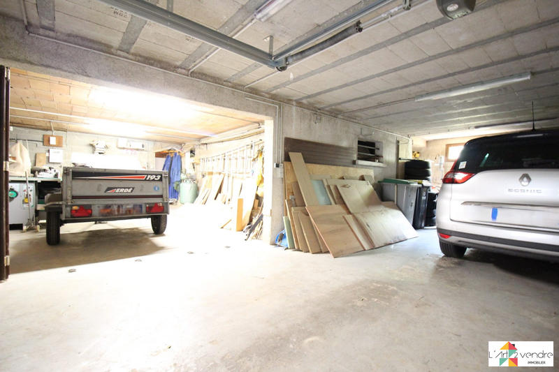 Maison traditionnelle - 173 m² - 6 pièces