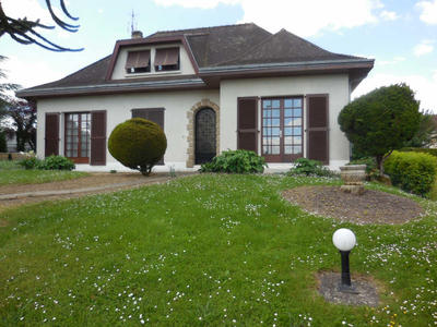 Maison - 135 m² - 7 pièces