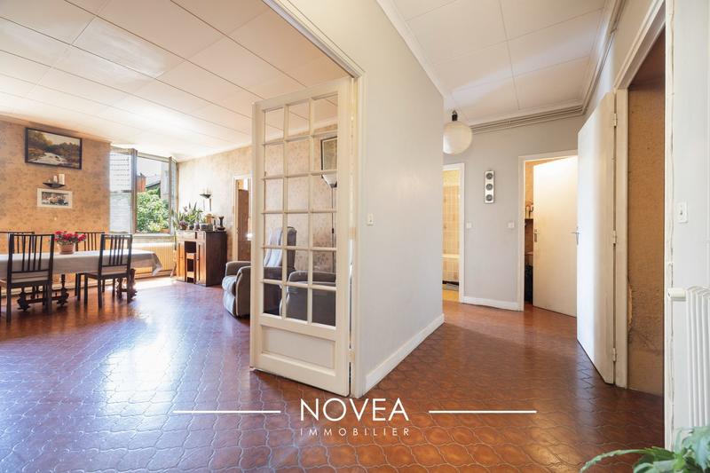 Appartement - 203 m² - 8 pièces