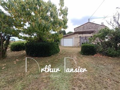 Maison - 122 m² - 4 pièces