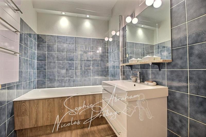 Maison - 283 m² - 8 pièces