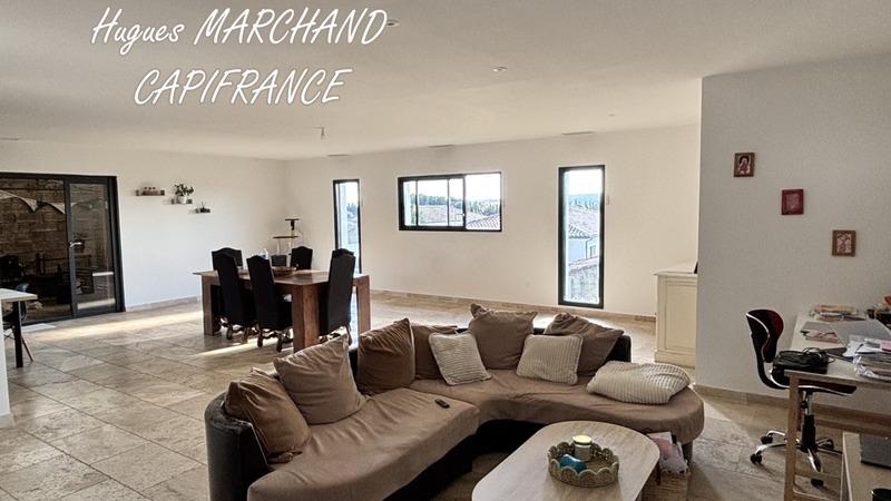 Maison - 300 m² - 10 pièces