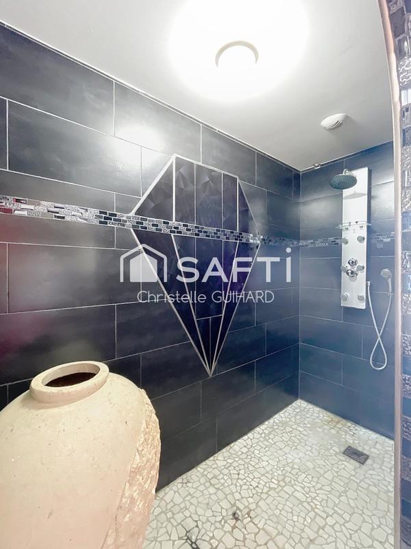 Maison - 140 m² - 5 pièces