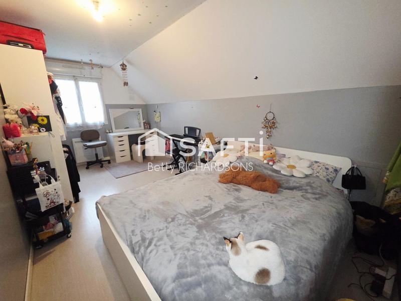 Maison - 112 m² - 8 pièces