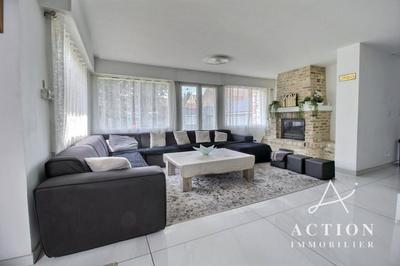 Maison - 190 m² - 7 pièces