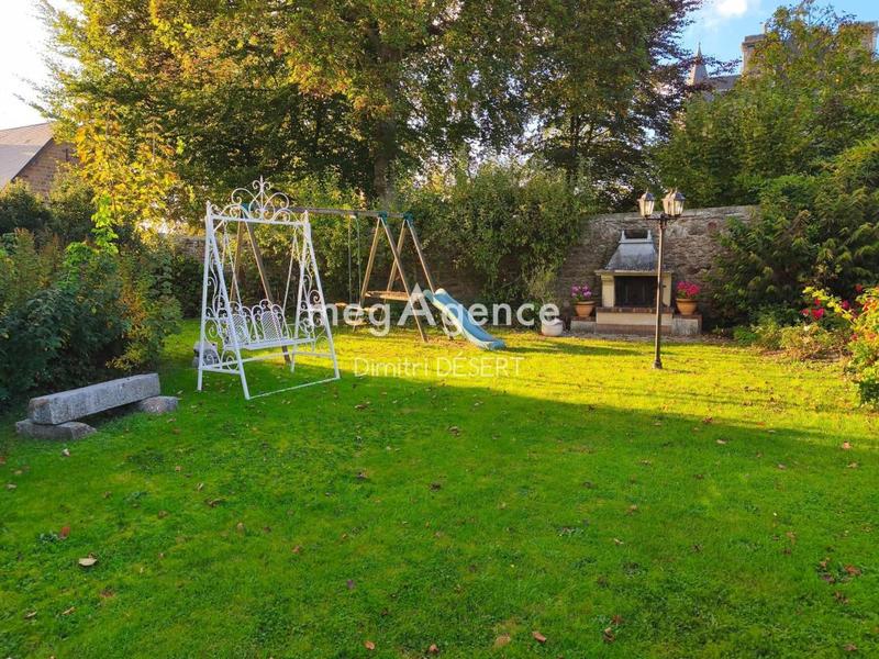 Maison - 193 m² - 10 pièces