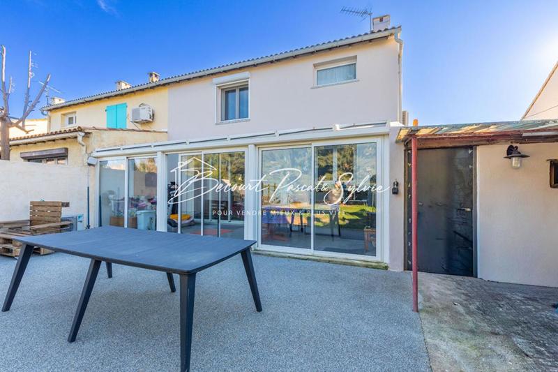 Maison - 93 m² - 5 pièces