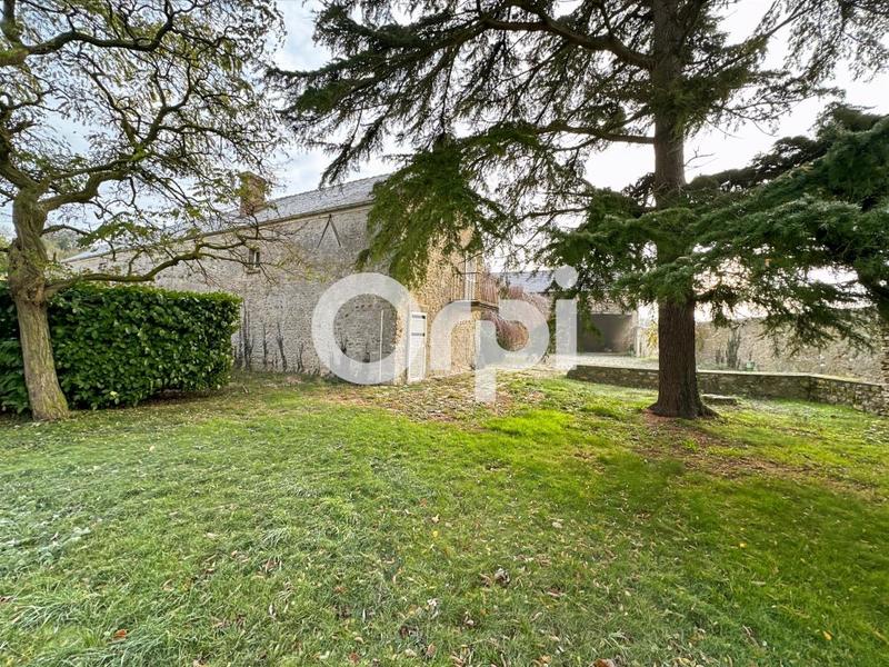 Maison - 209 m² - 9 pièces