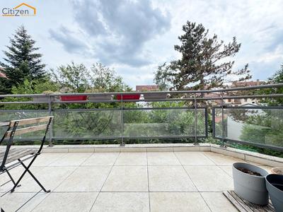 Appartement - 77 m² - 4 pièces