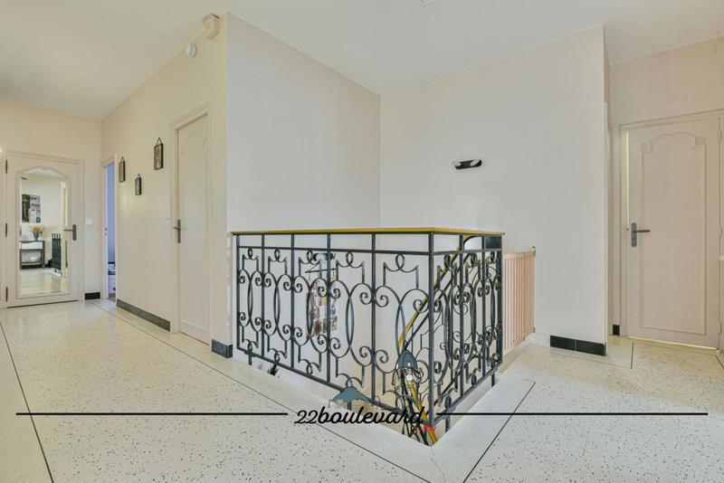 Maison - 122 m² - 5 pièces