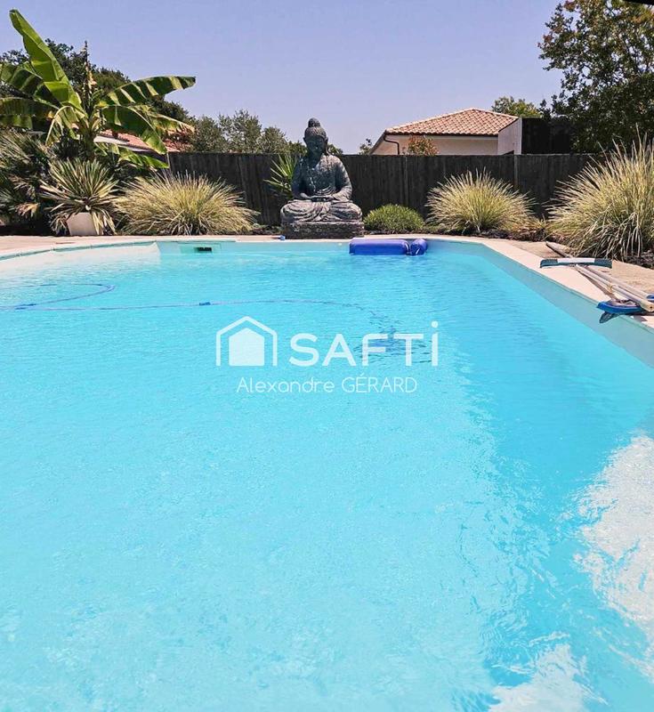 Maison - 230 m² - 8 pièces