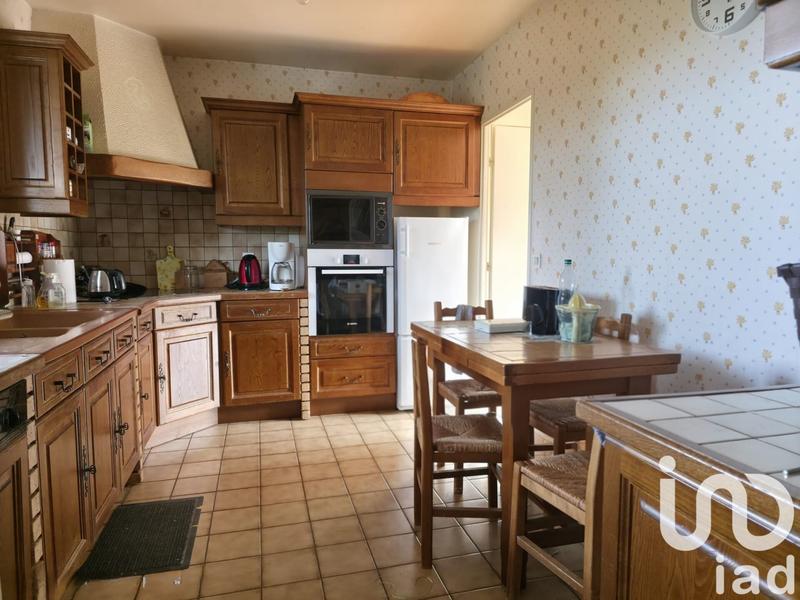 Maison - 223 m² - 7 pièces