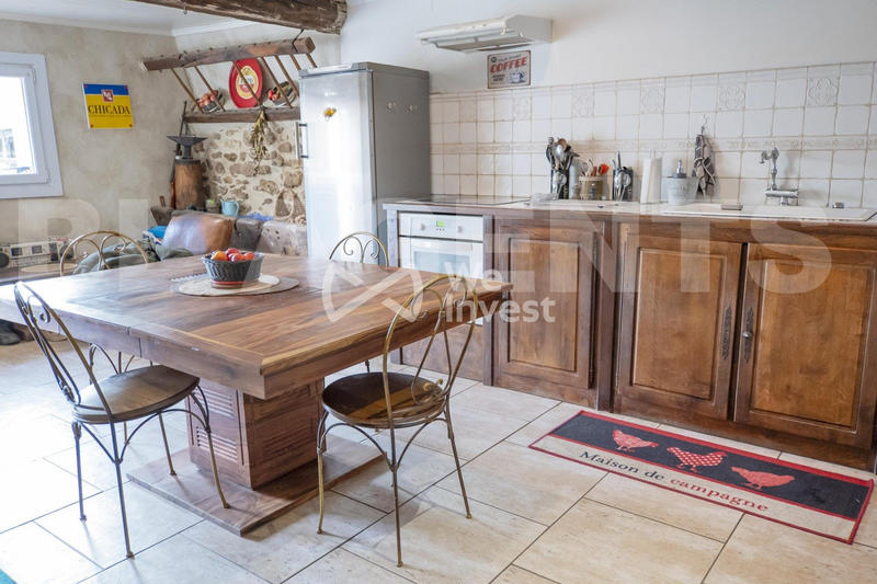 Maison - 220 m² - 9 pièces