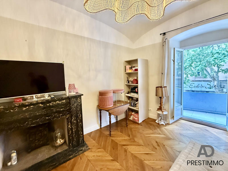 Appartement - 93 m² - 4 pièces